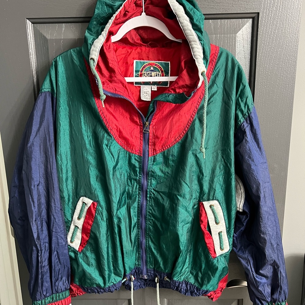 Vintage Windbreaker East West size Large